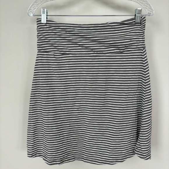 Toad&Co Gray & White striped Skirt Size S - Picture 1 of 5